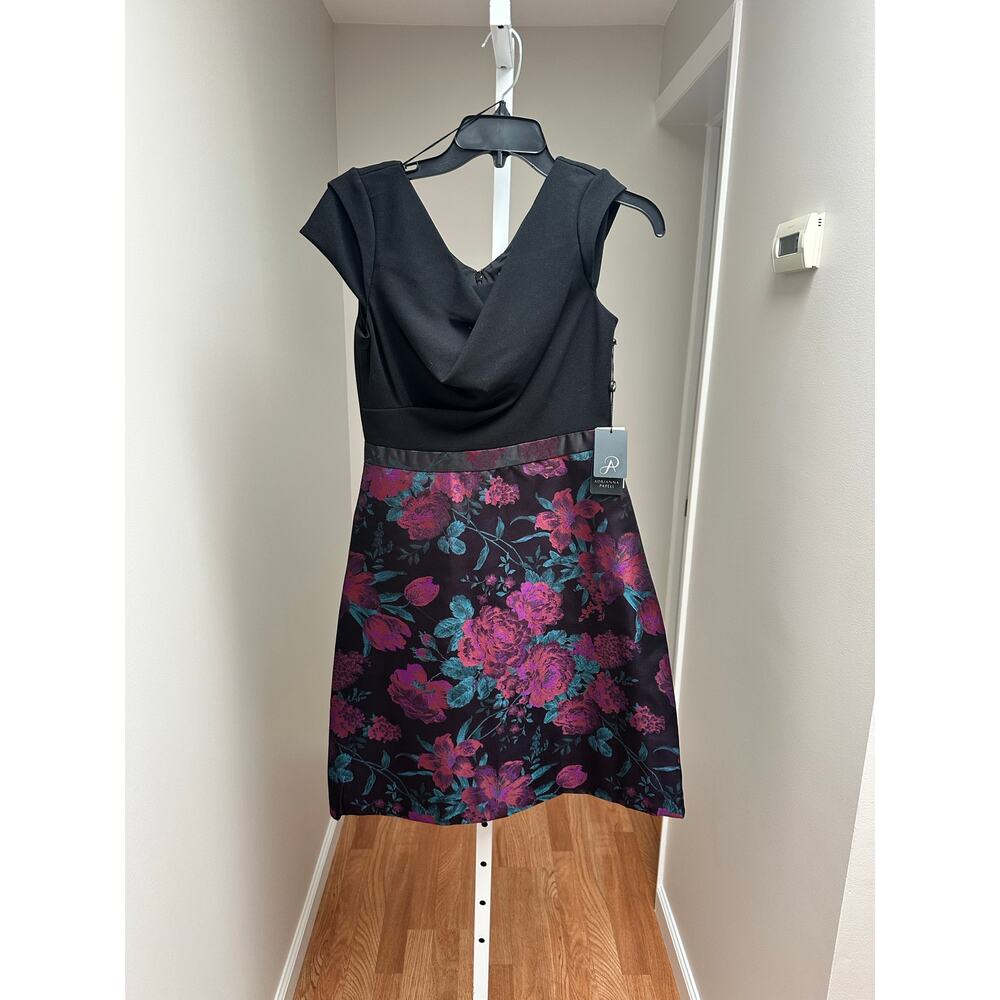 NEW NWT Adrianna Papell Knit Crepe and Jacquard Dress Black Floral Size 2 - Picture 5 of 8